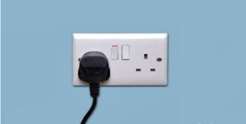 老婆用了這個方法，我家開關插座就再也沒壞過了